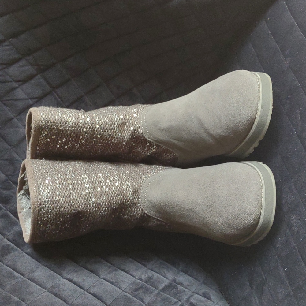 Skechers Australia Casual Leather Sparkly Gray Women's Boots
